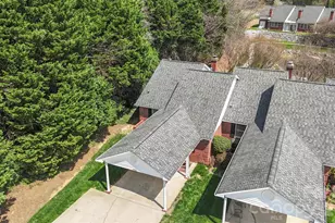 19960 Oak Leaf Cir, Cornelius, NC 28031 - Photo 3