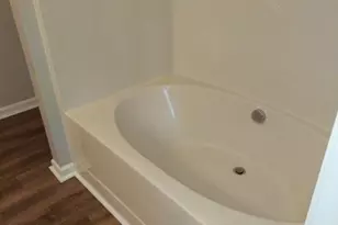 3147 Old Ironside Dr, Charlotte, NC 28213 - Photo 23