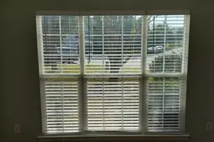 3147 Old Ironside Dr, Charlotte, NC 28213 - Photo 3