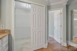 5805 Amity Springs Dr, Charlotte, NC 28212 - Photo 23