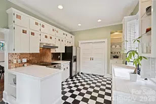 712 Sunnyside Ave, Charlotte, NC 28204 - Photo 13