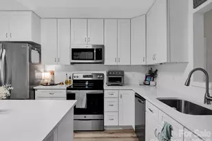 2979 Greenleaf Rd, Clover, SC 29710 - Photo 7