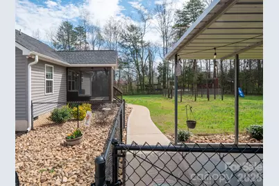 2979 Greenleaf Road, Clover, SC 29710 - Photo 21