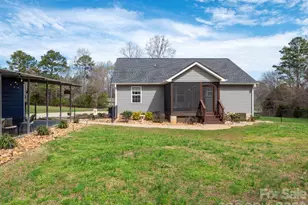 2979 Greenleaf Rd, Clover, SC 29710 - Photo 23