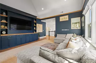 1024 E 35th St, Charlotte, NC 28205 - Photo 13