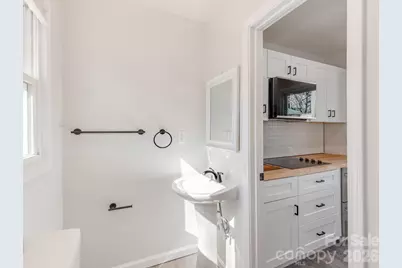 2948 Coronet Way, Charlotte, NC 28208 - Photo 17