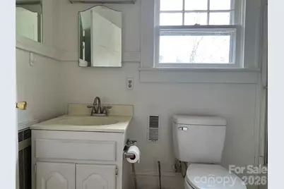 144 S Broadway Street, Forest City, NC 28043 - Photo 9