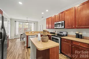 5955 Pale Moss Ln, Charlotte, NC 28269 - Photo 11