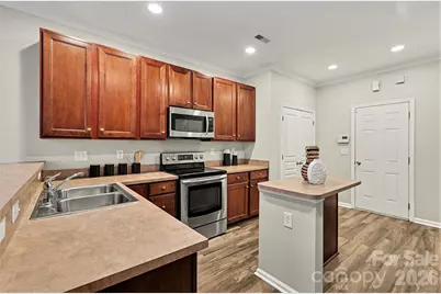 5955 Pale Moss Lane, Charlotte, NC 28269 - Photo 9