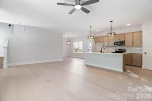 644 Deerfield Dr, Mount Holly, NC 28120 - Photo 7