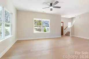 644 Deerfield Dr, Mount Holly, NC 28120 - Photo 5