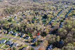 644 Deerfield Dr, Mount Holly, NC 28120 - Photo 27