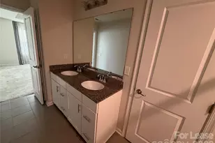 318 Willow Wood Ct, Matthews, NC 28104 - Photo 7