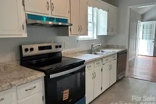 2393 Oxford Cir, Lancaster, SC 29720 - Photo 9