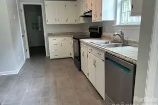 2393 Oxford Cir, Lancaster, SC 29720 - Photo 11
