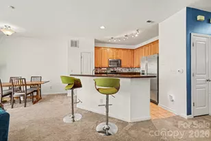 8411 Chaceview Ct, Charlotte, NC 28269 - Photo 9