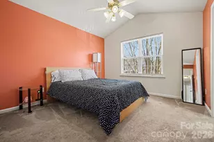 8411 Chaceview Ct, Charlotte, NC 28269 - Photo 17