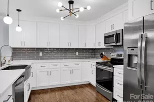 4214 Vinetta Ct, Charlotte, NC 28215 - Photo 15