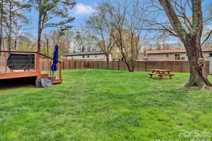 4214 Vinetta Ct, Charlotte, NC 28215 - Photo 29