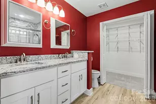 8500 Woodhill Manor Ct, Charlotte, NC 28215 - Photo 17