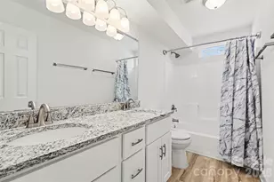 8500 Woodhill Manor Ct, Charlotte, NC 28215 - Photo 25