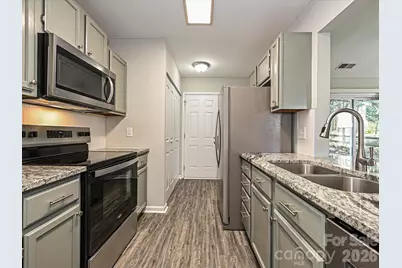 1225 Eagles Landing Drive, Charlotte, NC 28214 - Photo 5