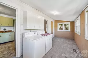 7 Oteen Park Pl, Asheville, NC 28805 - Photo 11