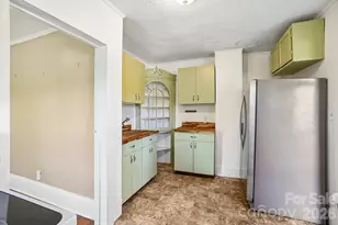 7 Oteen Park Pl, Asheville, NC 28805 - Photo 7