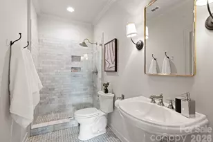 2043 Sharon Ln, Charlotte, NC 28211 - Photo 31