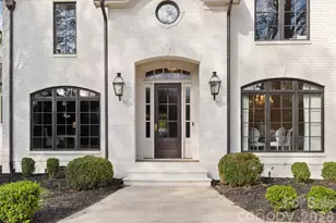 2043 Sharon Ln, Charlotte, NC 28211 - Photo 3