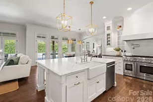 2043 Sharon Ln, Charlotte, NC 28211 - Photo 15