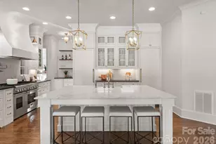 2043 Sharon Ln, Charlotte, NC 28211 - Photo 13