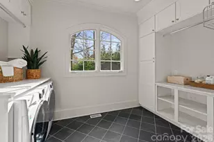 2043 Sharon Ln, Charlotte, NC 28211 - Photo 27