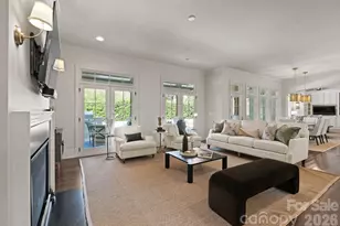 2043 Sharon Ln, Charlotte, NC 28211 - Photo 11