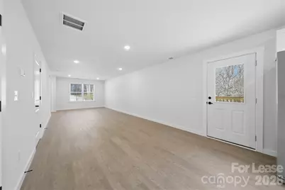 403 15th Avenue SW #A, Hickory, NC 28602 - Photo 9