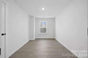 403 15th Ave SW, Hickory, NC 28602 - Photo 17