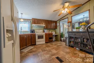 672 Upper Hanging Rock Rd, Spruce Pine, NC 28777 - Photo 21