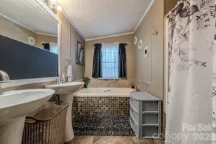 672 Upper Hanging Rock Rd, Spruce Pine, NC 28777 - Photo 13