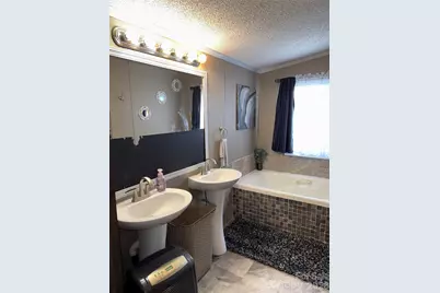 672 Upper Hanging Rock Road, Spruce Pine, NC 28777 - Photo 9