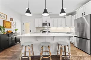 153 Batten Rdg Dr, Statesville, NC 28677 - Photo 1