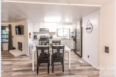 101 6th Street, Black Mountain, NC 28711 - Photo 5