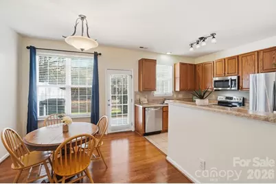 8422 Chaceview Court, Charlotte, NC 28269 - Photo 11