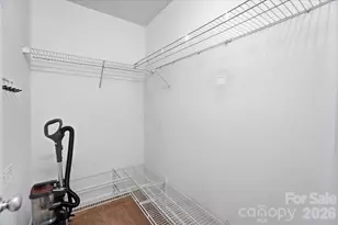 8422 Chaceview Ct, Charlotte, NC 28269 - Photo 31