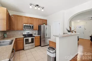 8422 Chaceview Ct, Charlotte, NC 28269 - Photo 15