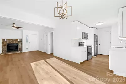 8122 Strawberry Point Drive, Charlotte, NC 28215 - Photo 9