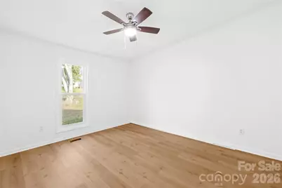 8122 Strawberry Point Drive, Charlotte, NC 28215 - Photo 13