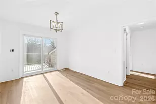 8122 Strawberry Point Dr, Charlotte, NC 28215 - Photo 7