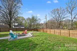 4408 Mapleleaf Ln, Charlotte, NC 28208 - Photo 27