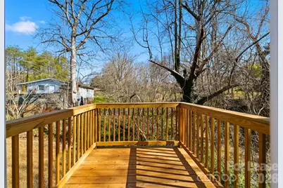 403 15th Avenue SW #B, Hickory, NC 28602 - Photo 23