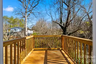 403 15th Ave SW, Hickory, NC 28602 - Photo 23